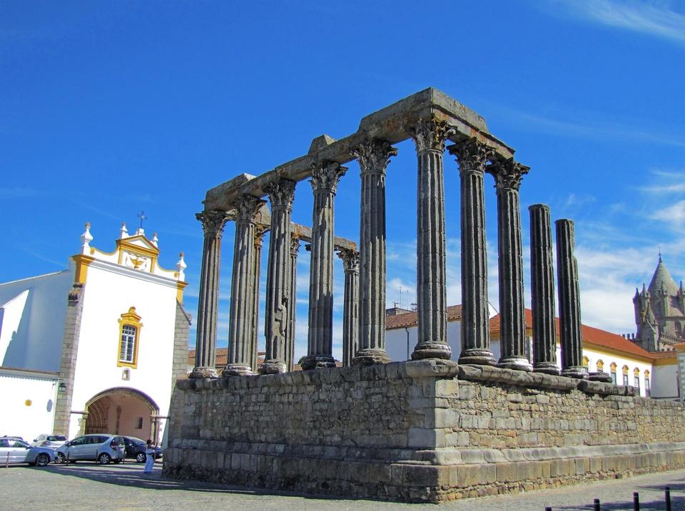 5f0981c4c4_Image-Evora-Temple-of-Diane